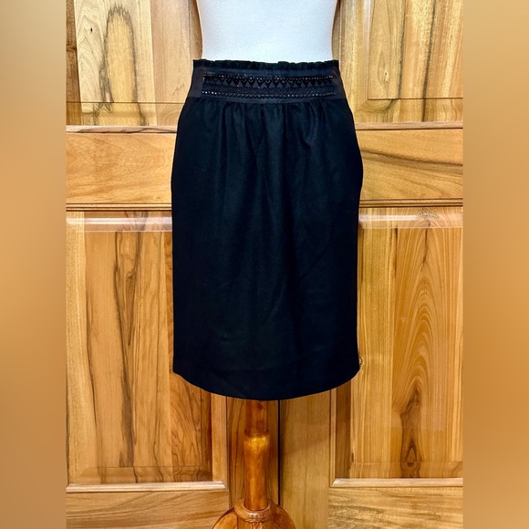 DKNY - Cashmere Blend High Waist Pencil Skirt - Waist Embellishment, EUC, 2 - Picture 3 of 11